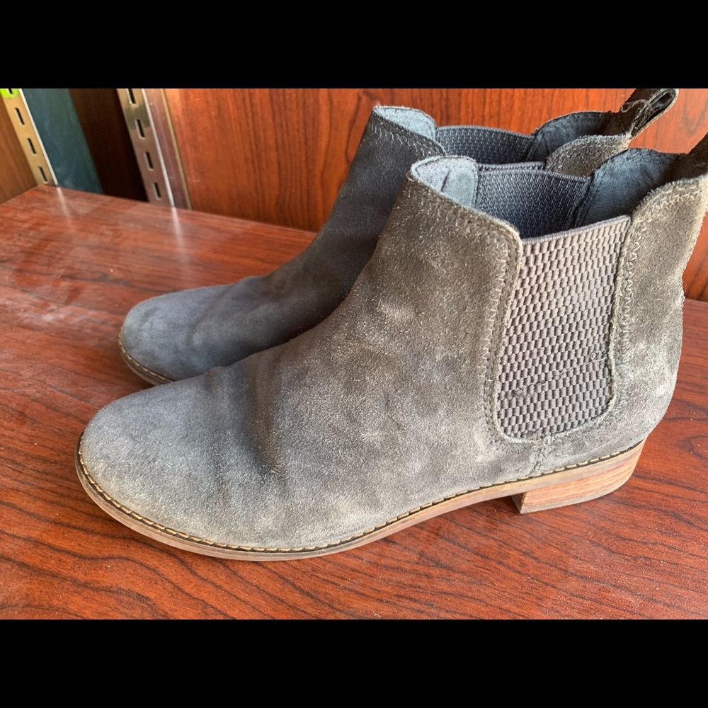 Toms suede Chelsea pavement grey booties